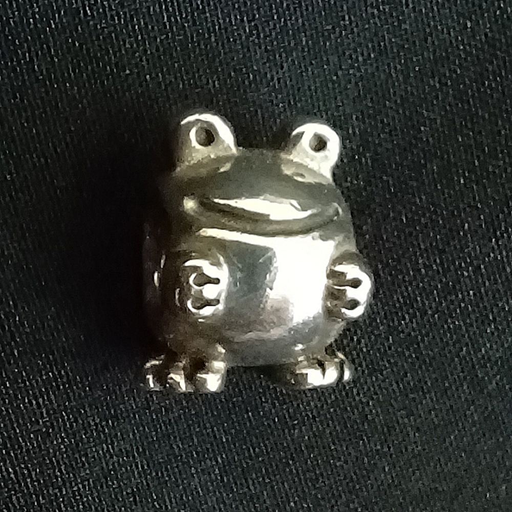Pandora Frog Charm